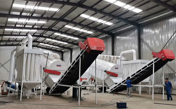 木屑制粒機(jī).jpg 木屑制粒機(jī).jpg