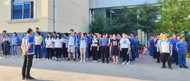 隨著中秋節的日益臨近，為讓員工度過一個祥和、快樂的中秋佳節，9月6日下午，山東金格瑞又提前為員工發中秋節福利啦！